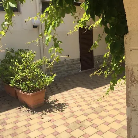 Holiday home Irene Fronte Mare Campomarino Maruggio